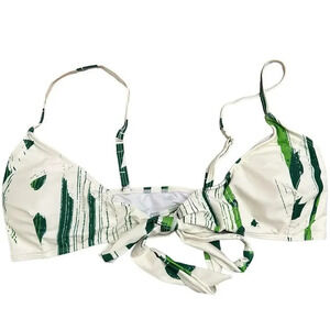 Diarrablu NWOT’s Idya swimsuit top. Size large